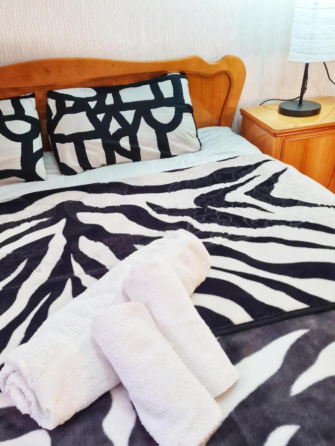 Friendly Guest House Kutaisi Dış mekan fotoğraf