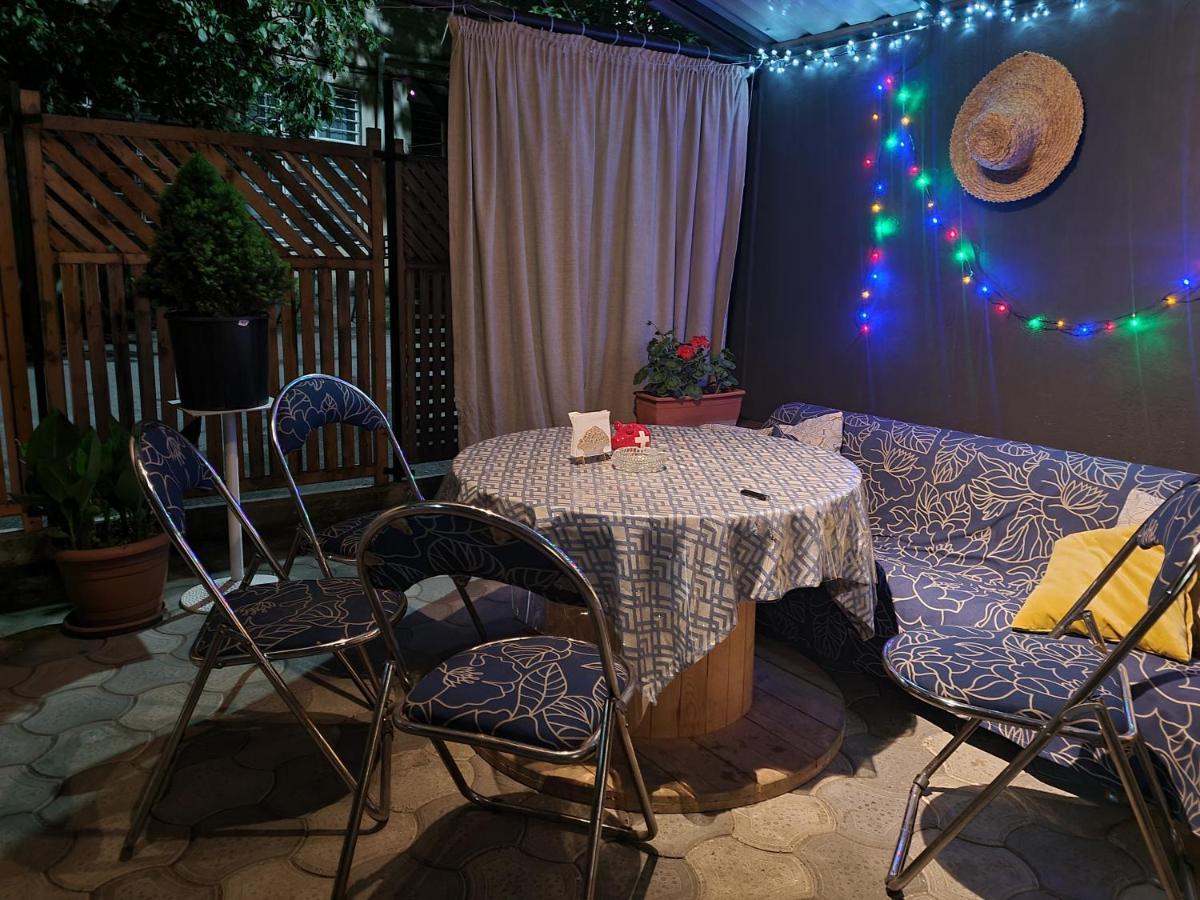 Friendly Guest House Kutaisi Dış mekan fotoğraf