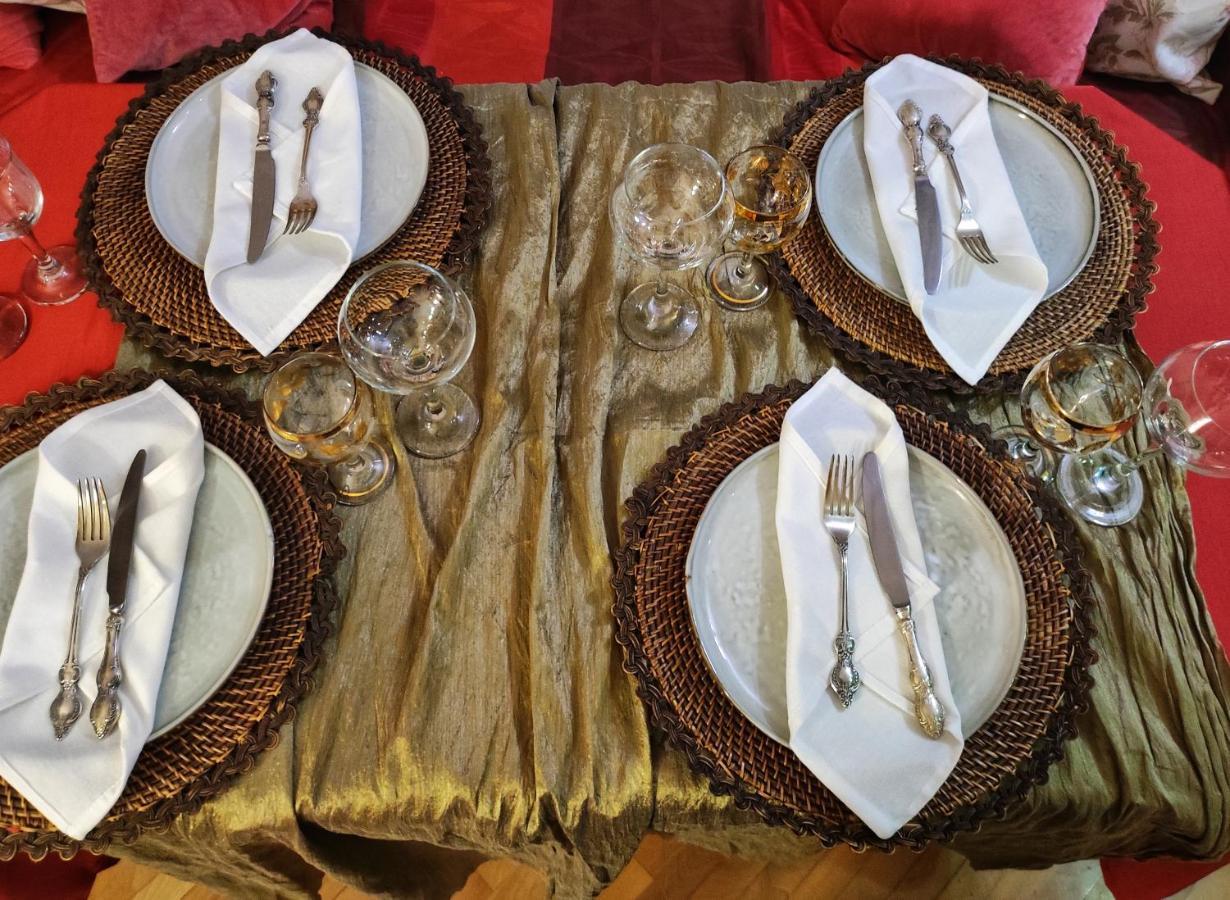 Friendly Guest House Kutaisi Dış mekan fotoğraf