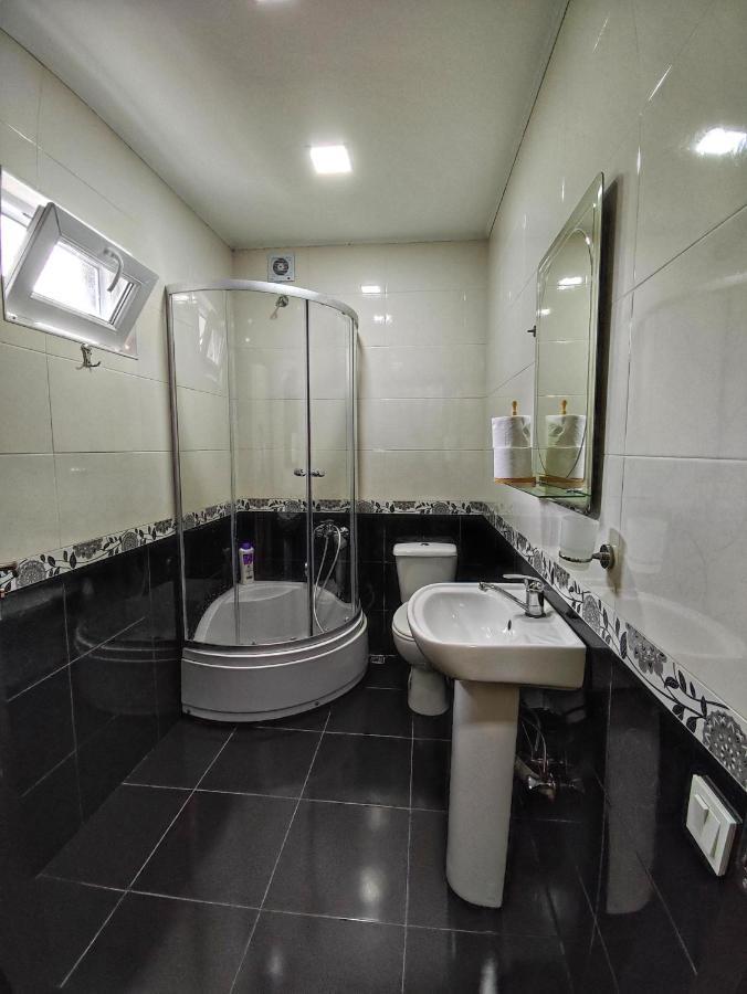 Friendly Guest House Kutaisi Dış mekan fotoğraf